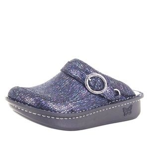 Algeria Slip On or Attatch Clog